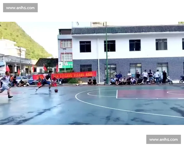 暴扣如雷！阿门・汤普森野球场碾压级统治力震撼全场